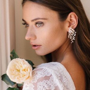 Elegant Moore Freshwater Pearl Cluster Drop Earrings - White & Silver